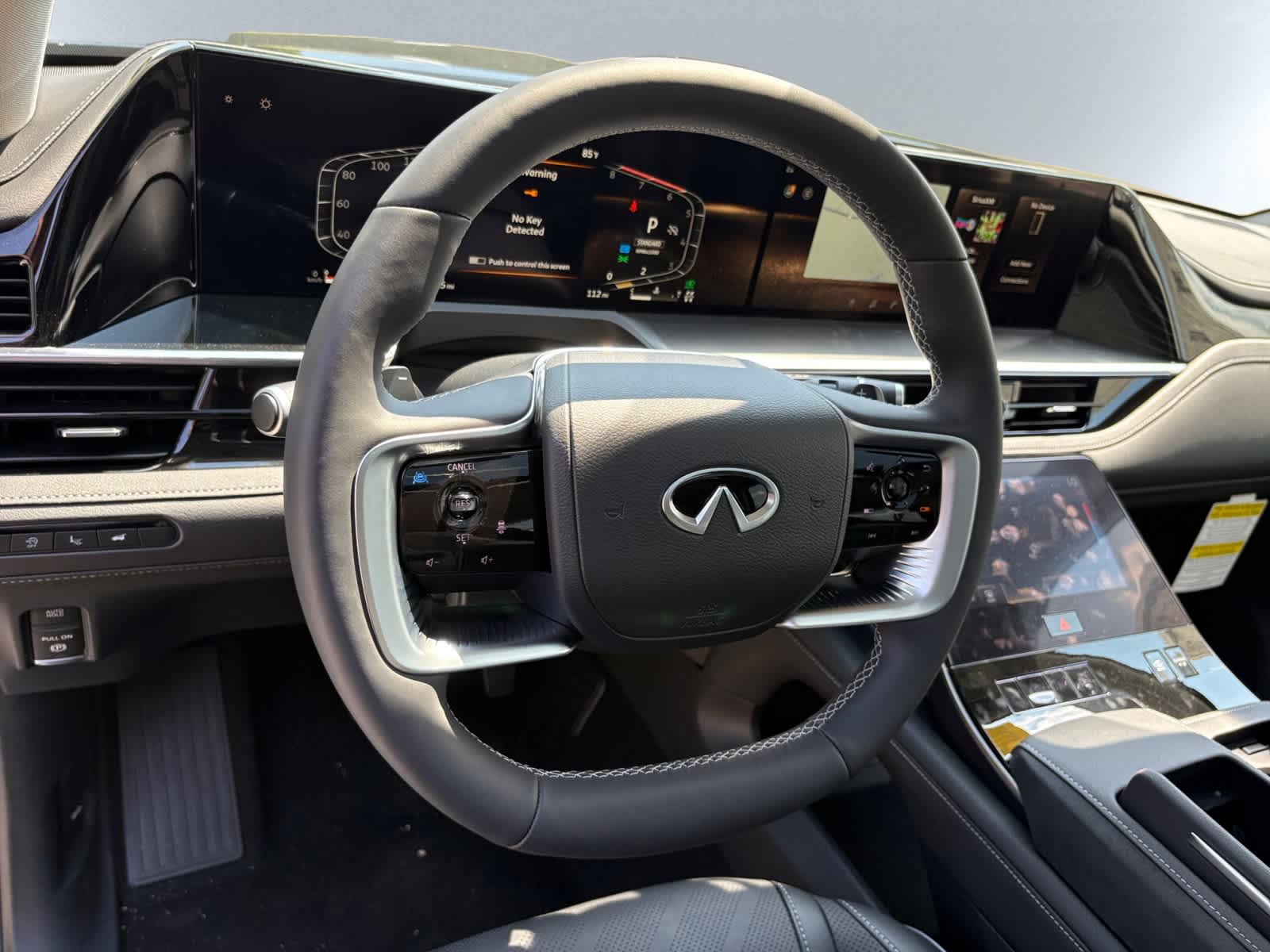 new 2025 INFINITI QX80 car, priced at $95,610