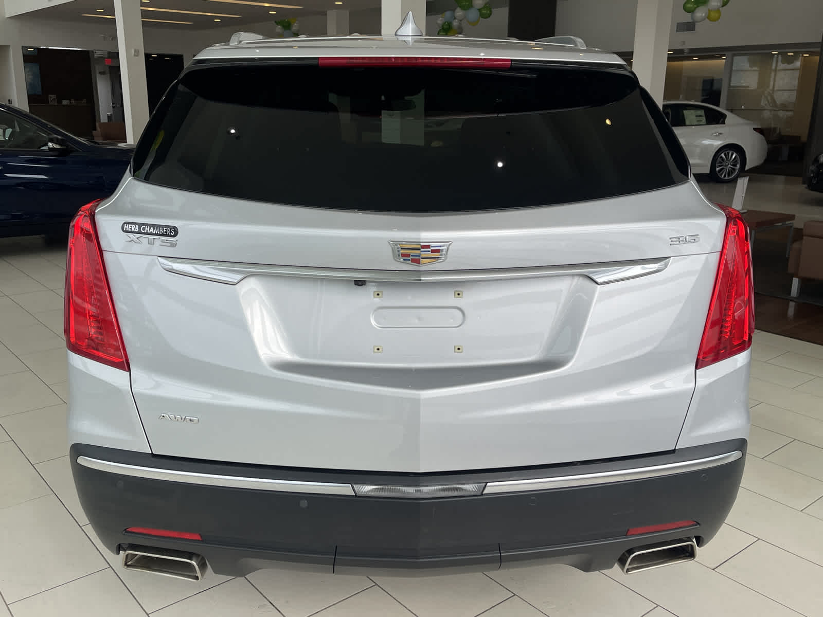 used 2017 Cadillac XT5 car, priced at $23,998
