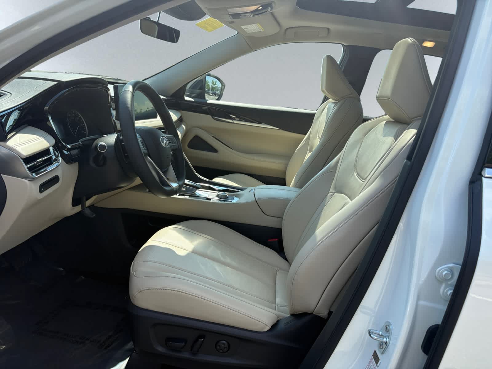 used 2025 INFINITI QX60 car, priced at $41,898