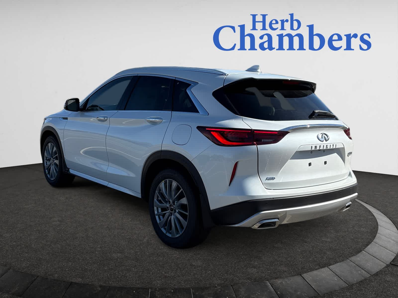 new 2025 INFINITI QX50 car