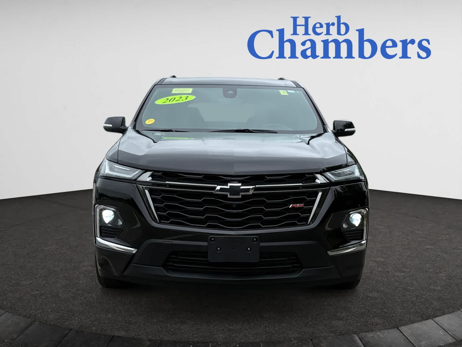used 2023 Chevrolet Traverse car, priced at $36,998