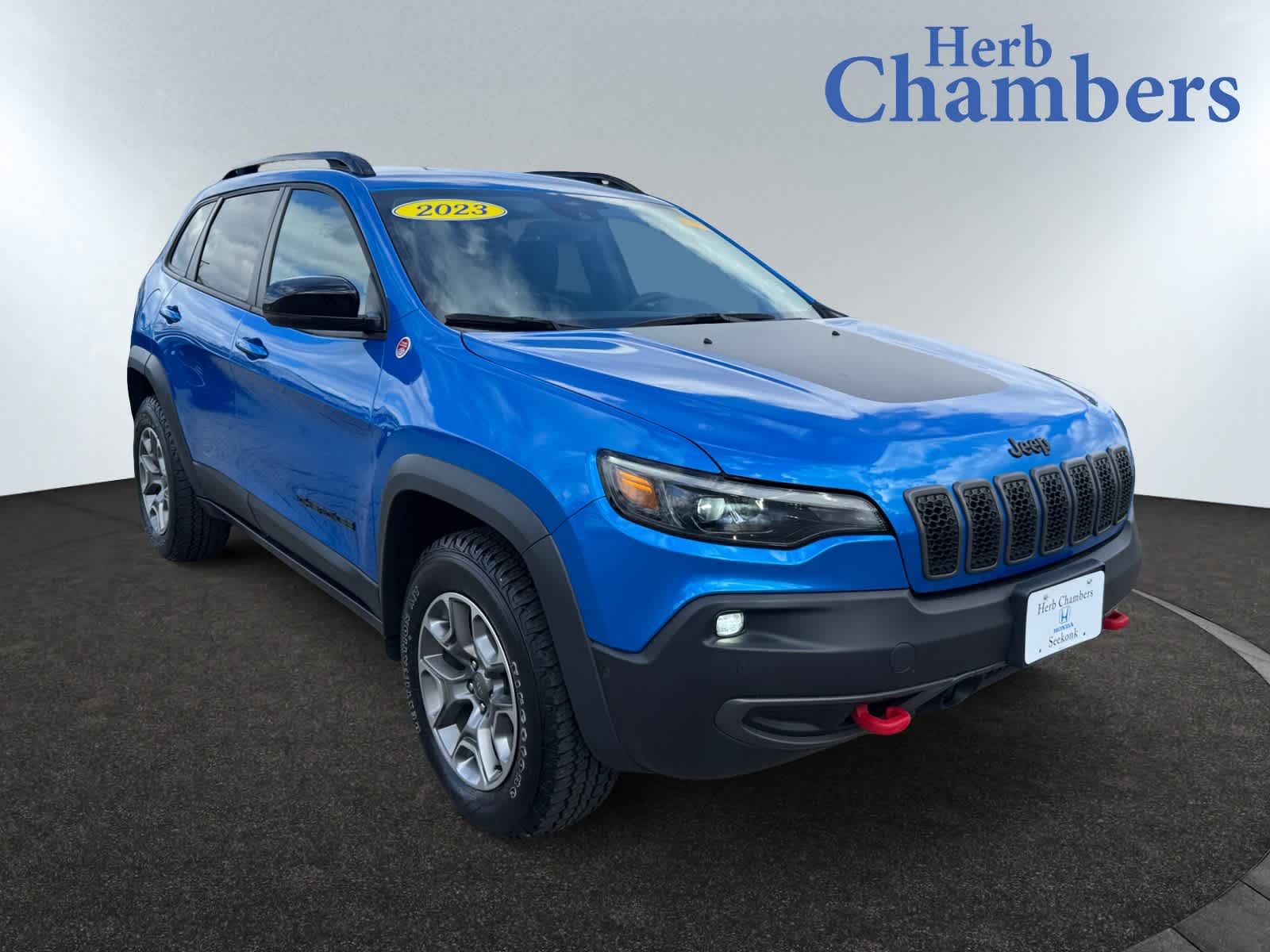 used 2023 Jeep Cherokee car, priced at $29,998