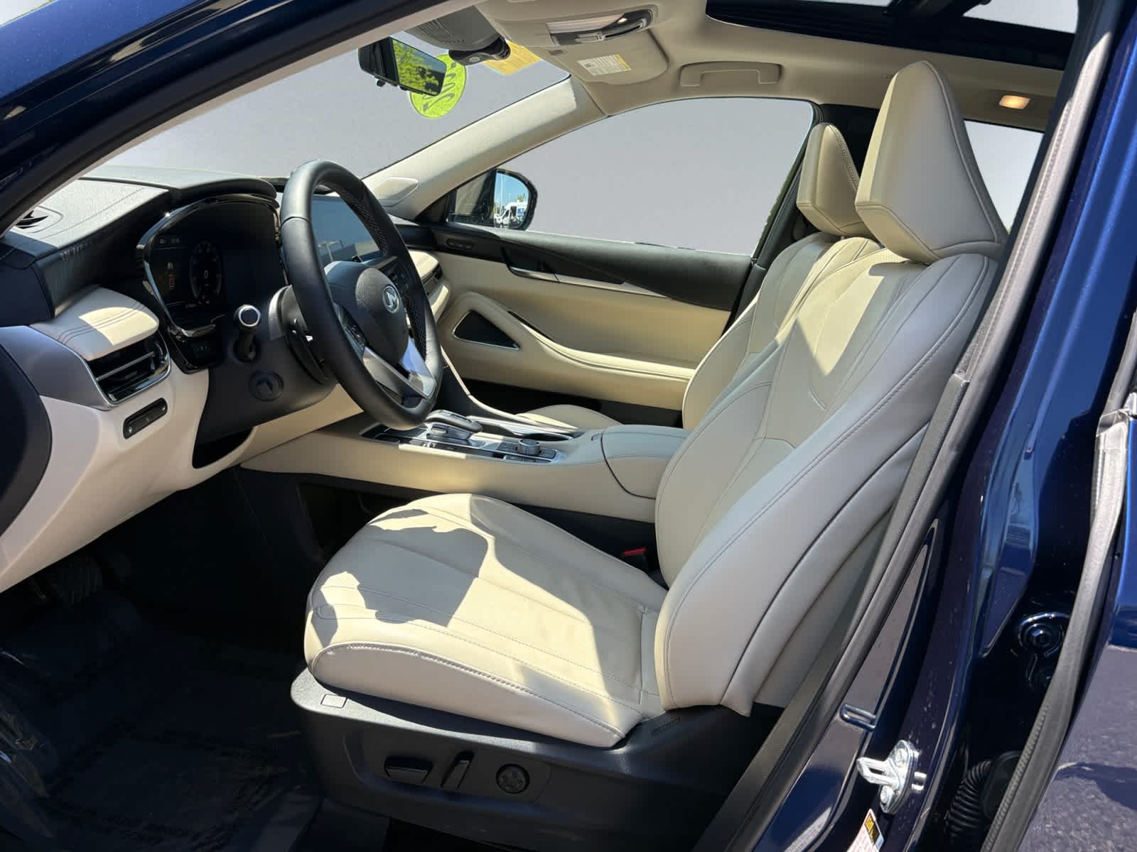 used 2025 INFINITI QX60 car, priced at $53,998
