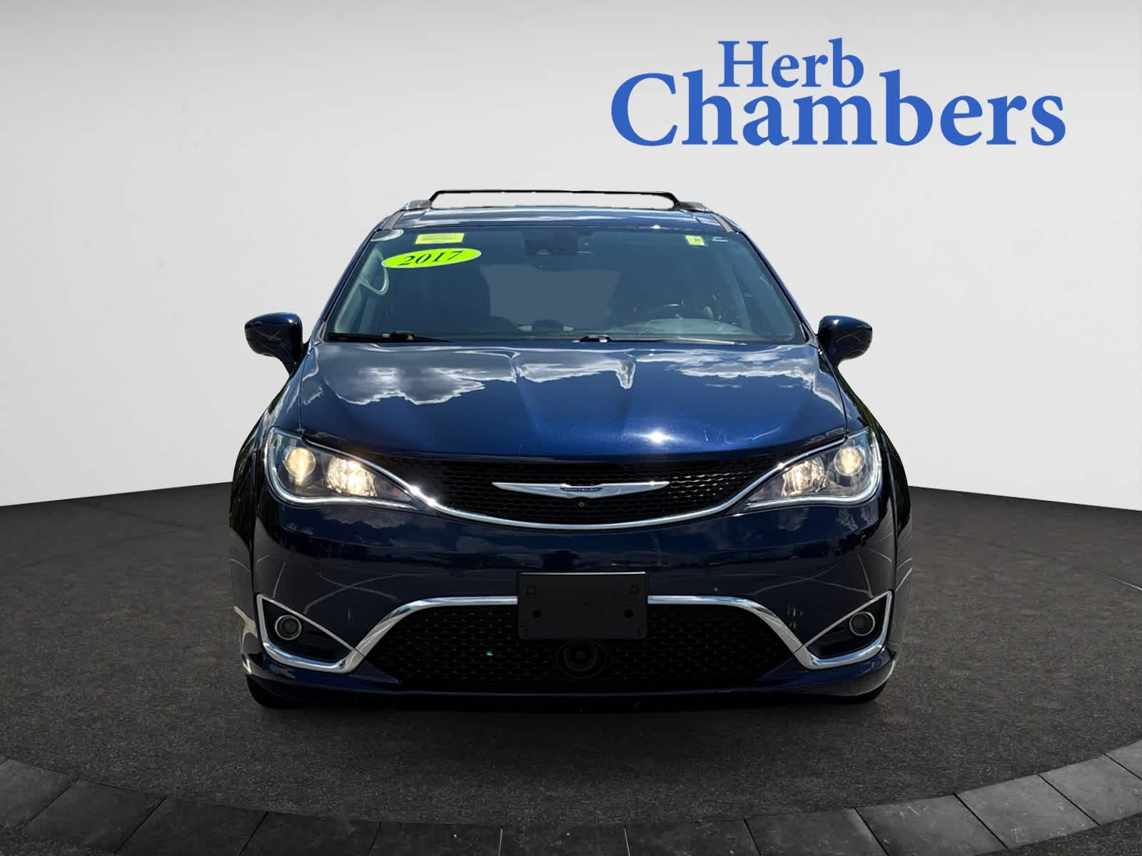 used 2017 Chrysler Pacifica car, priced at $13,498