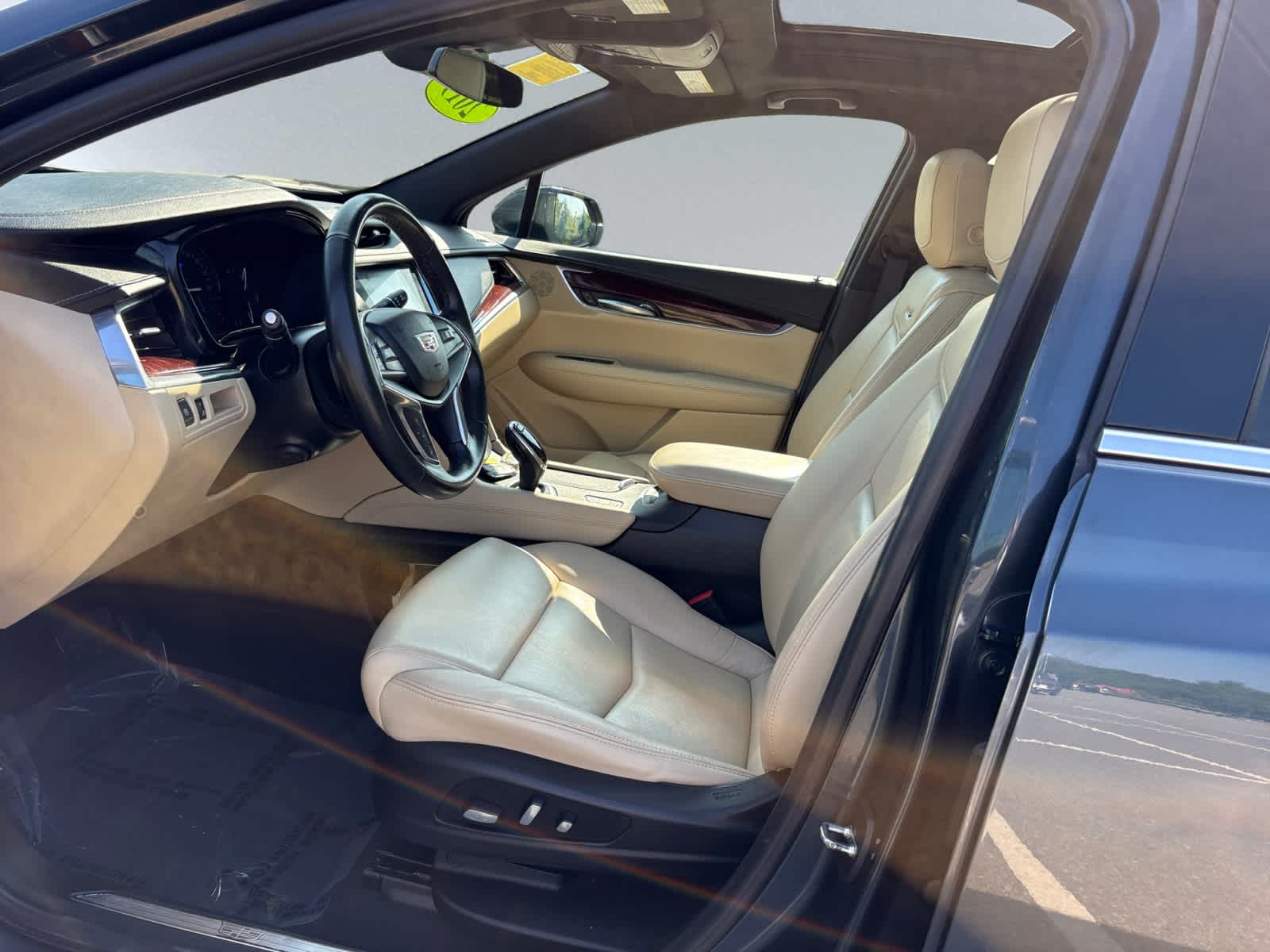 used 2019 Cadillac XT5 car, priced at $20,998