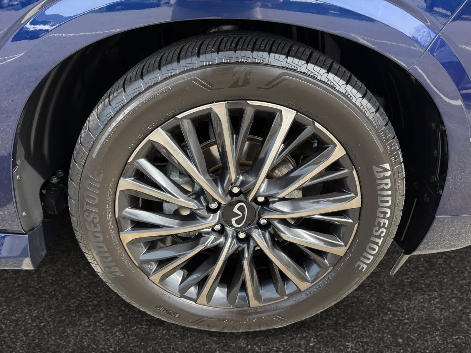 new 2025 INFINITI QX80 car, priced at $108,001