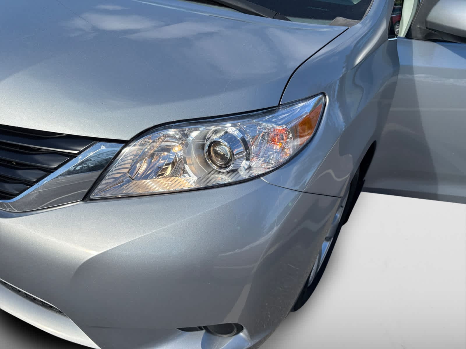 used 2014 Toyota Sienna car, priced at $14,998