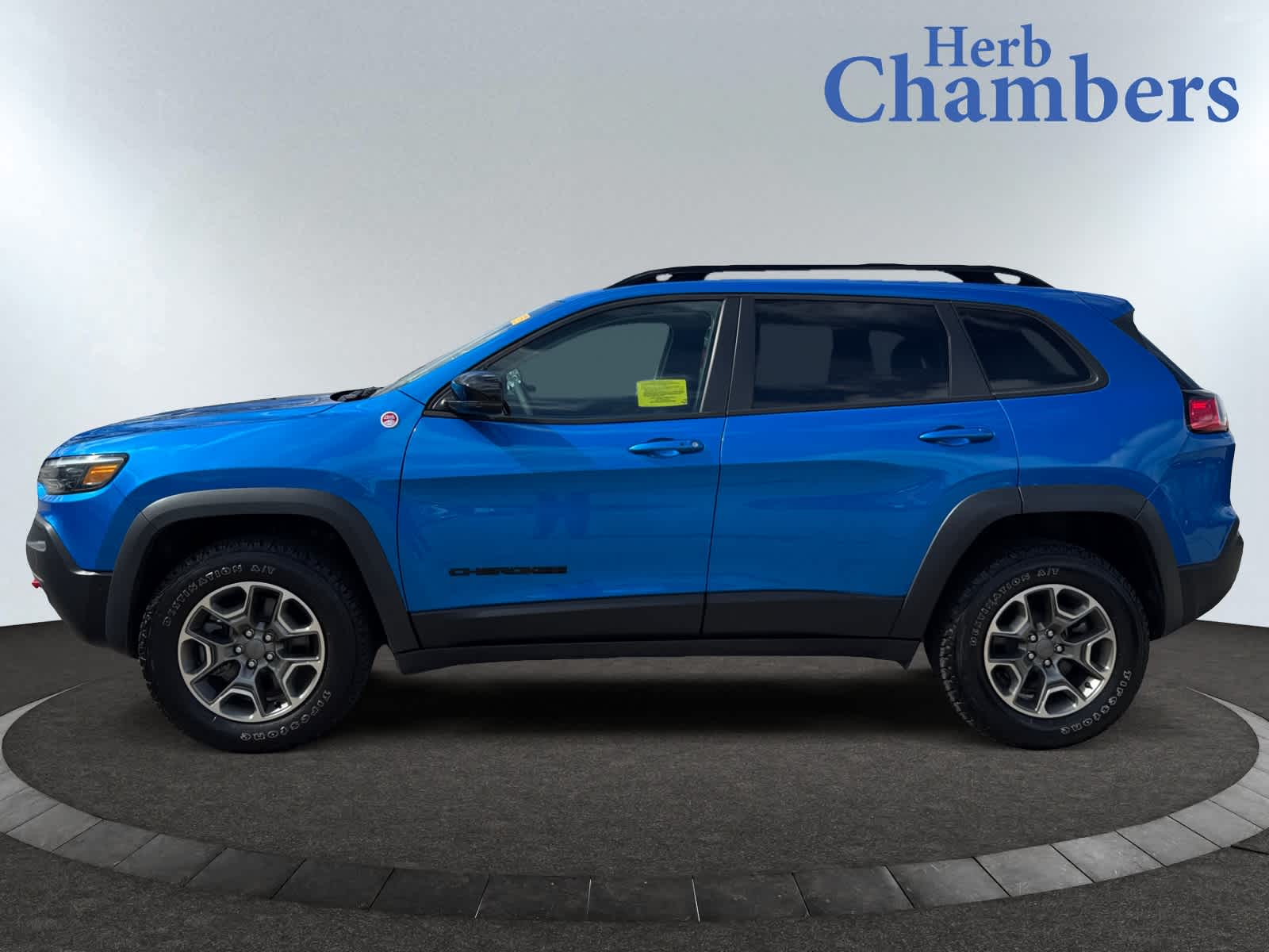 used 2023 Jeep Cherokee car, priced at $29,998