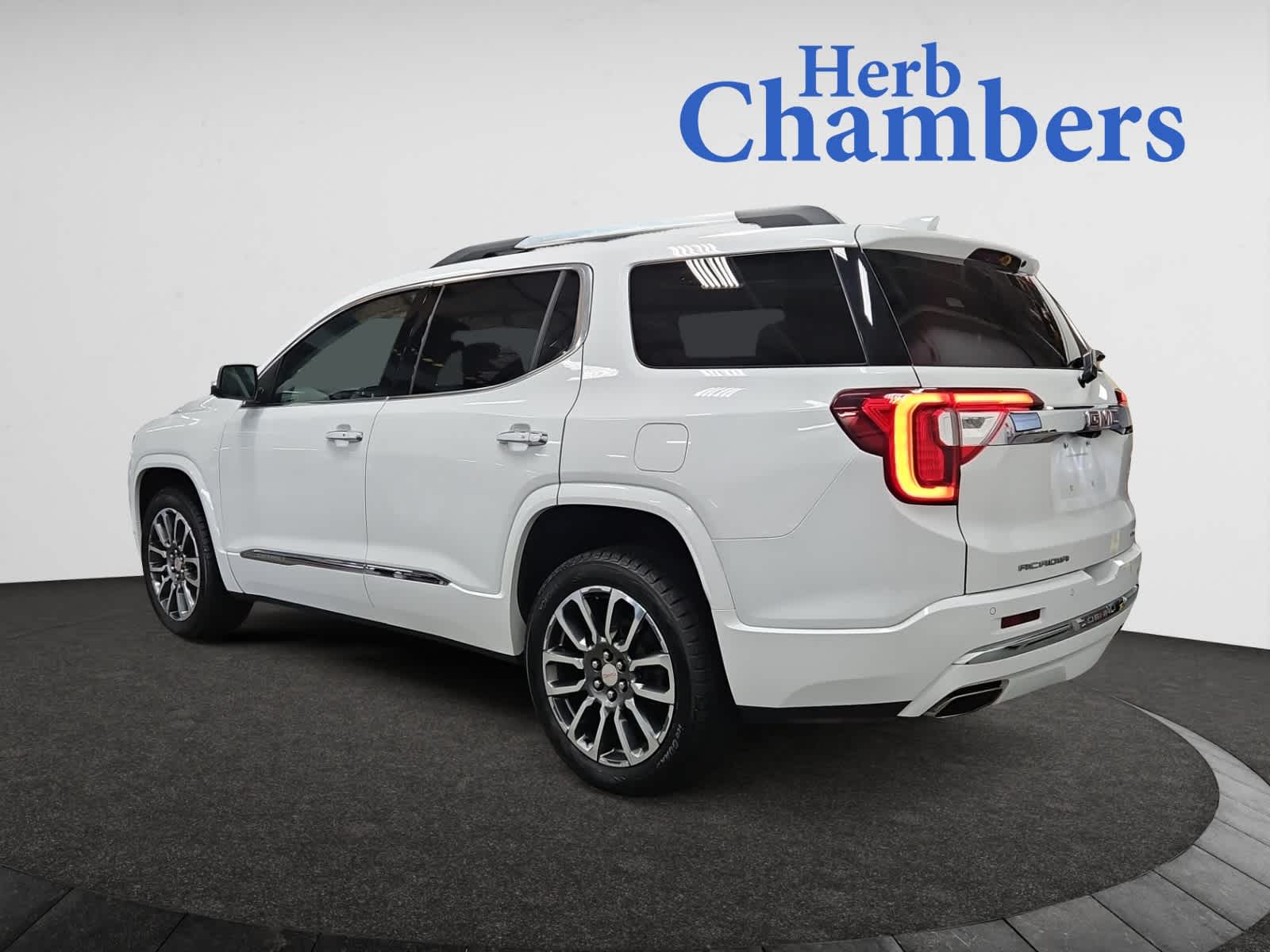 used 2020 GMC Acadia car, priced at $26,398