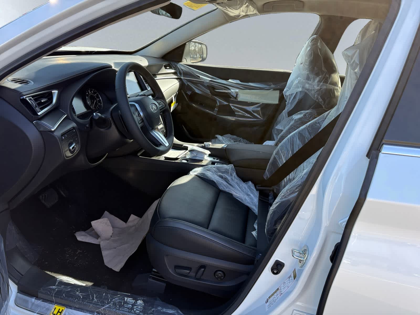 new 2025 INFINITI QX50 car