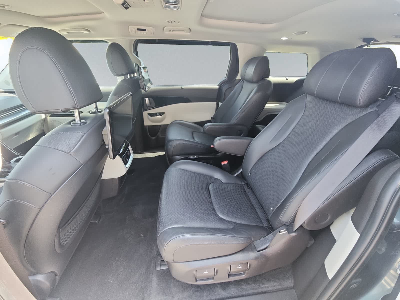 used 2022 Kia Carnival car, priced at $36,839