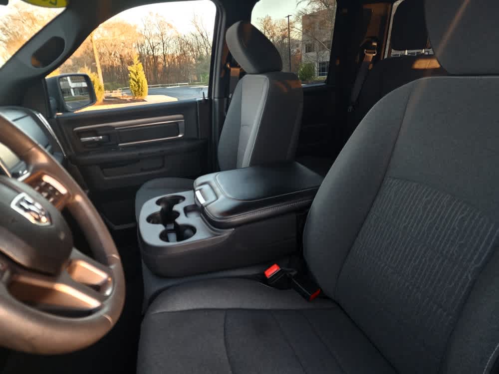 used 2022 Ram 1500 Classic car, priced at $30,998