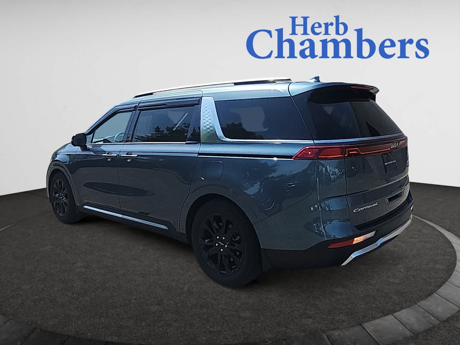 used 2022 Kia Carnival car, priced at $36,839