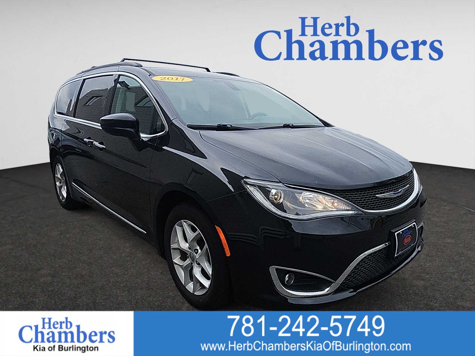 used 2017 Chrysler Pacifica car, priced at $14,437