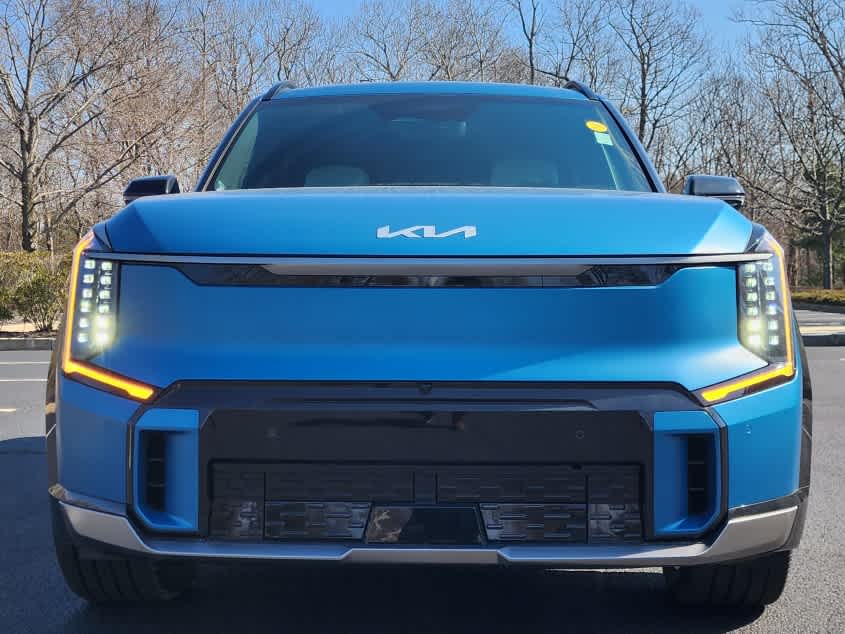 new 2024 Kia EV9 car, priced at $78,615