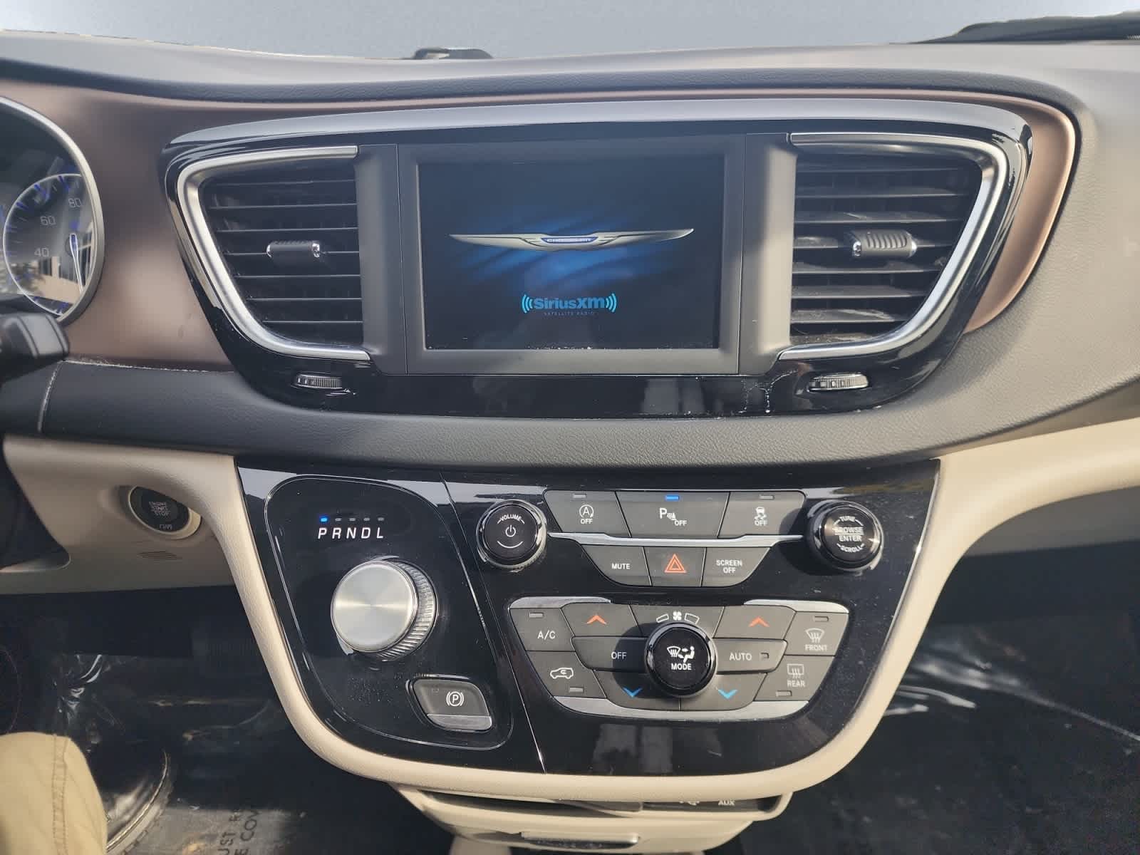 used 2018 Chrysler Pacifica car, priced at $17,499