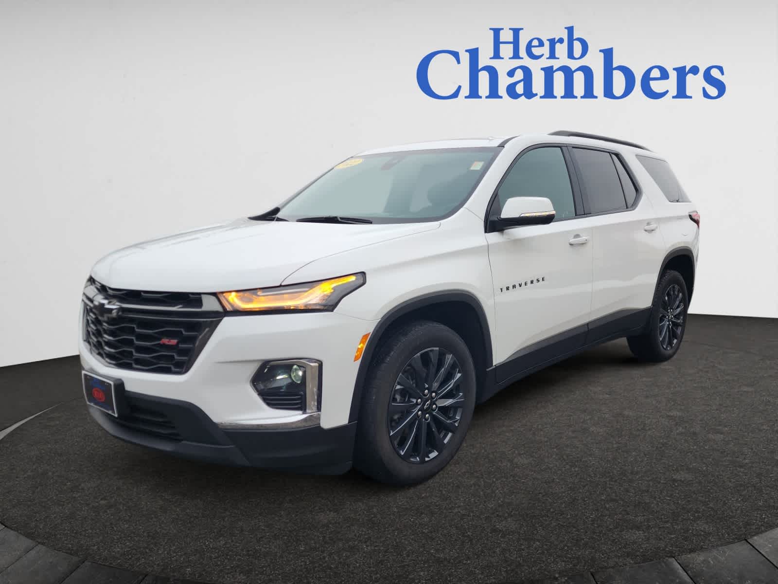 used 2022 Chevrolet Traverse car, priced at $34,449