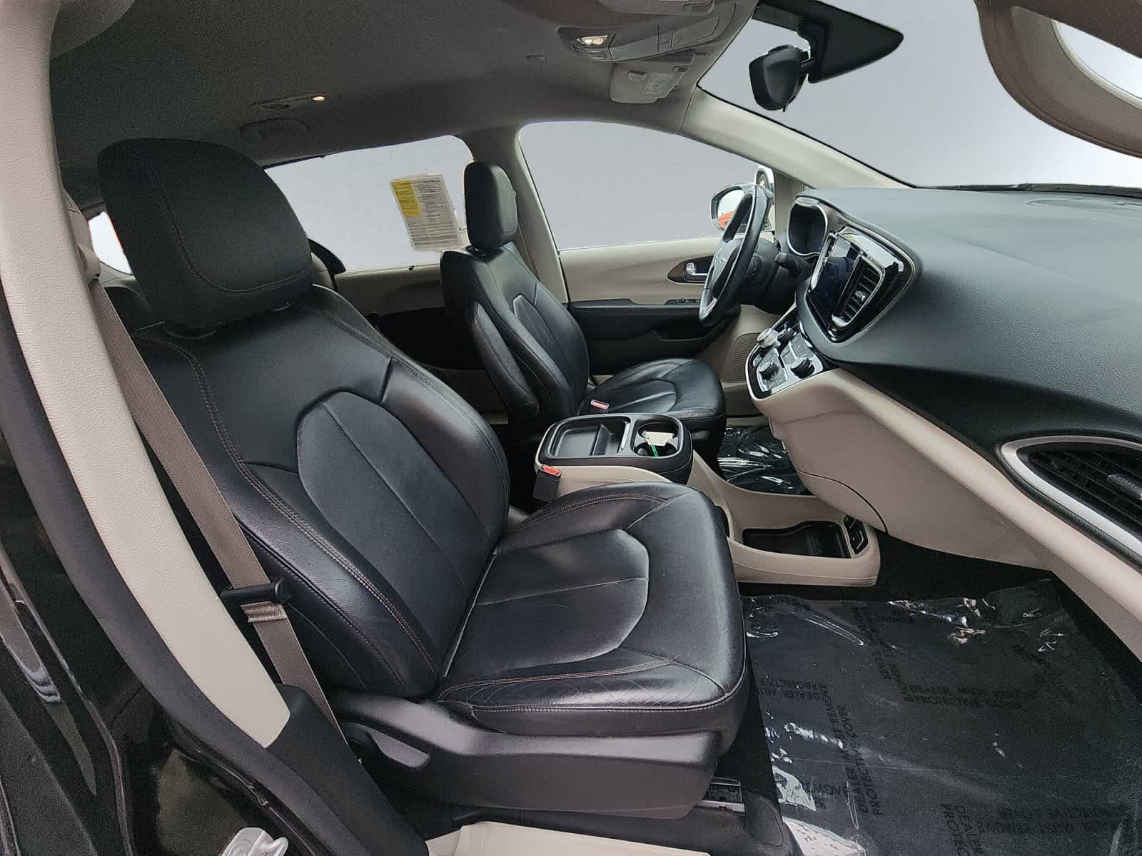 used 2017 Chrysler Pacifica car, priced at $14,437