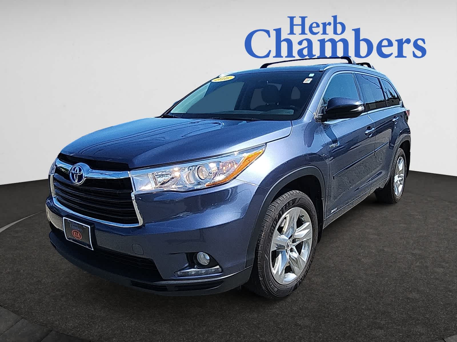 used 2016 Toyota Highlander Hybrid car, priced at $26,999