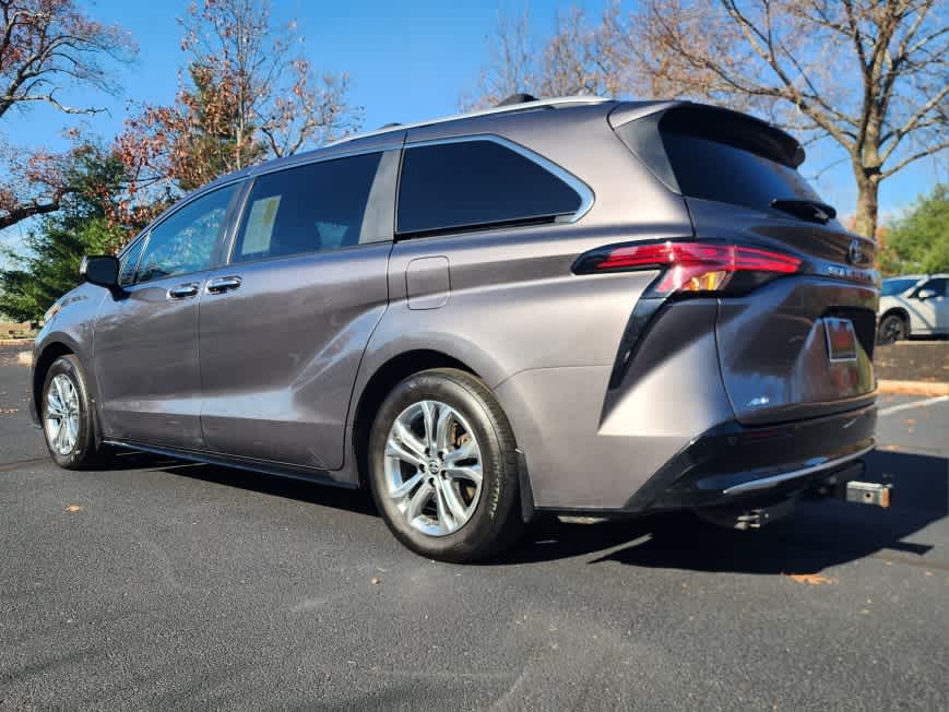 used 2022 Toyota Sienna car, priced at $51,998