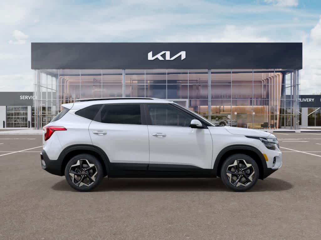 new 2025 Kia Seltos car, priced at $30,655