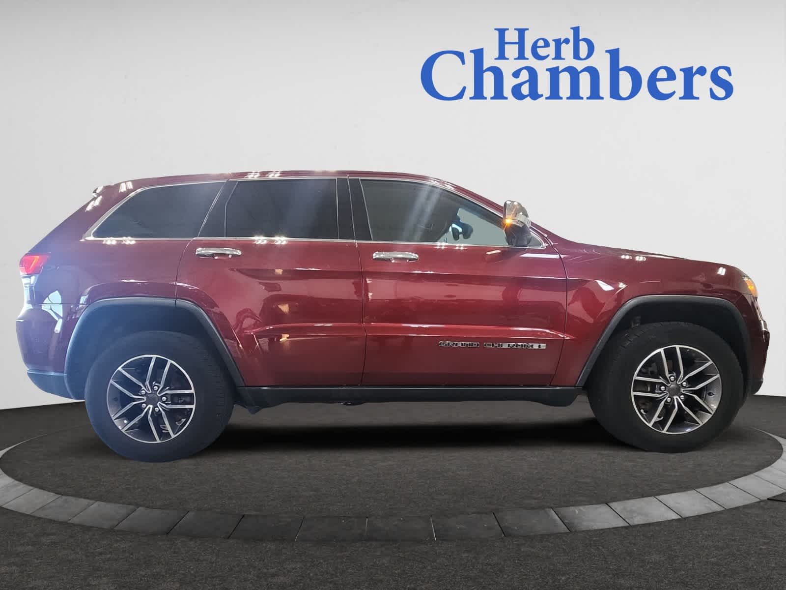 used 2019 Jeep Grand Cherokee car, priced at $18,499