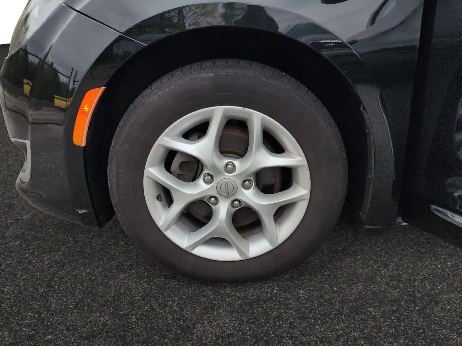 used 2017 Chrysler Pacifica car, priced at $14,437