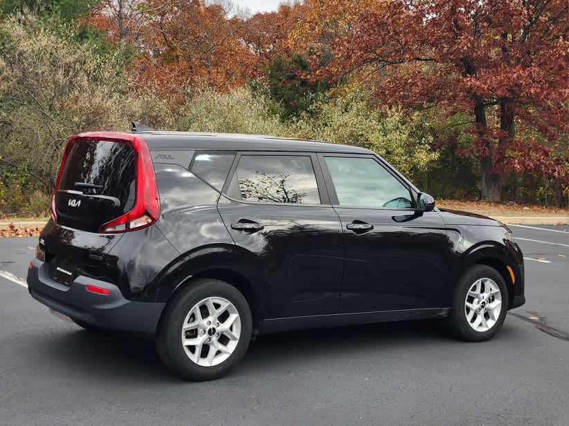 used 2022 Kia Soul car, priced at $17,498