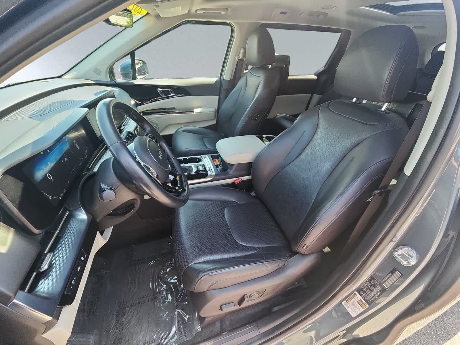 used 2022 Kia Carnival car, priced at $36,839