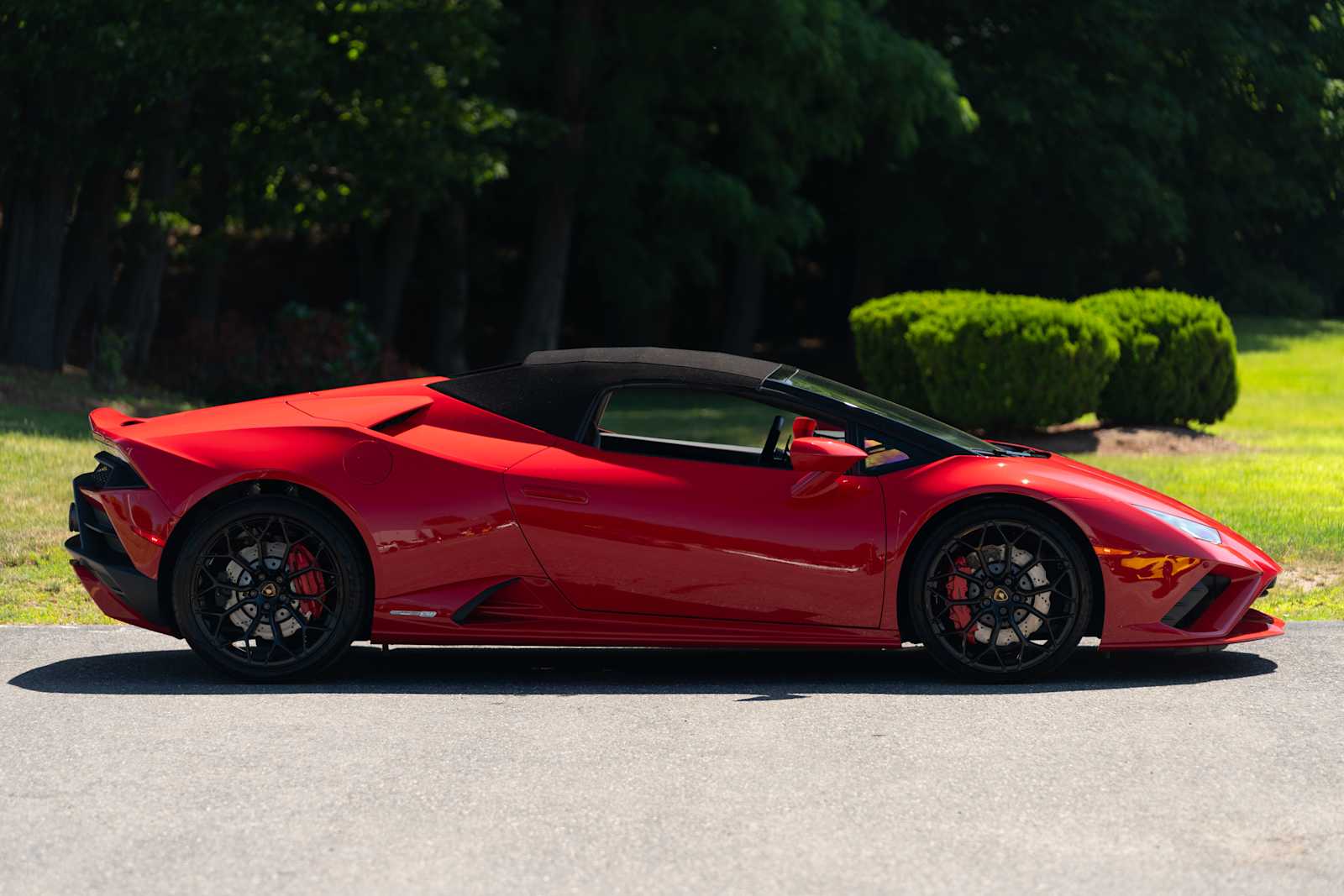 used 2022 Lamborghini Huracan EVO car, priced at $294,498