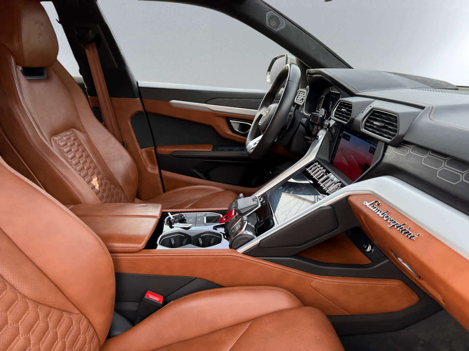 used 2019 Lamborghini Urus car, priced at $175,998