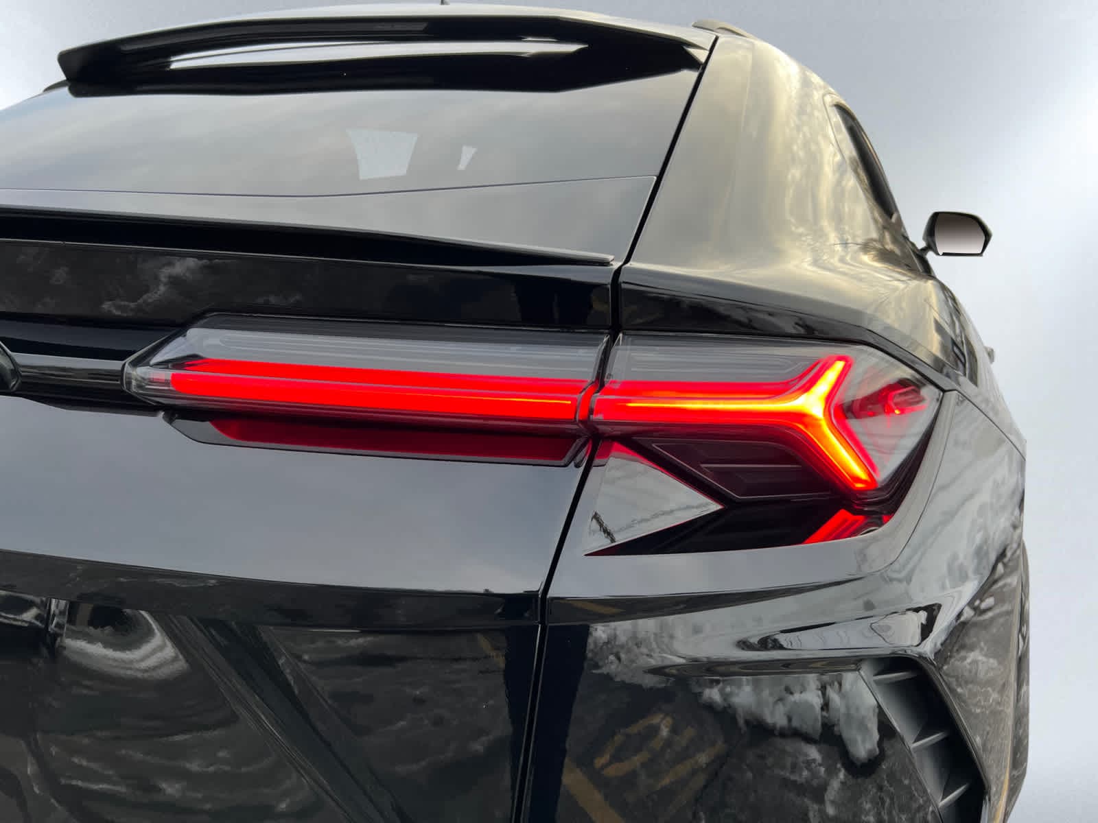 used 2021 Lamborghini Urus car, priced at $199,998