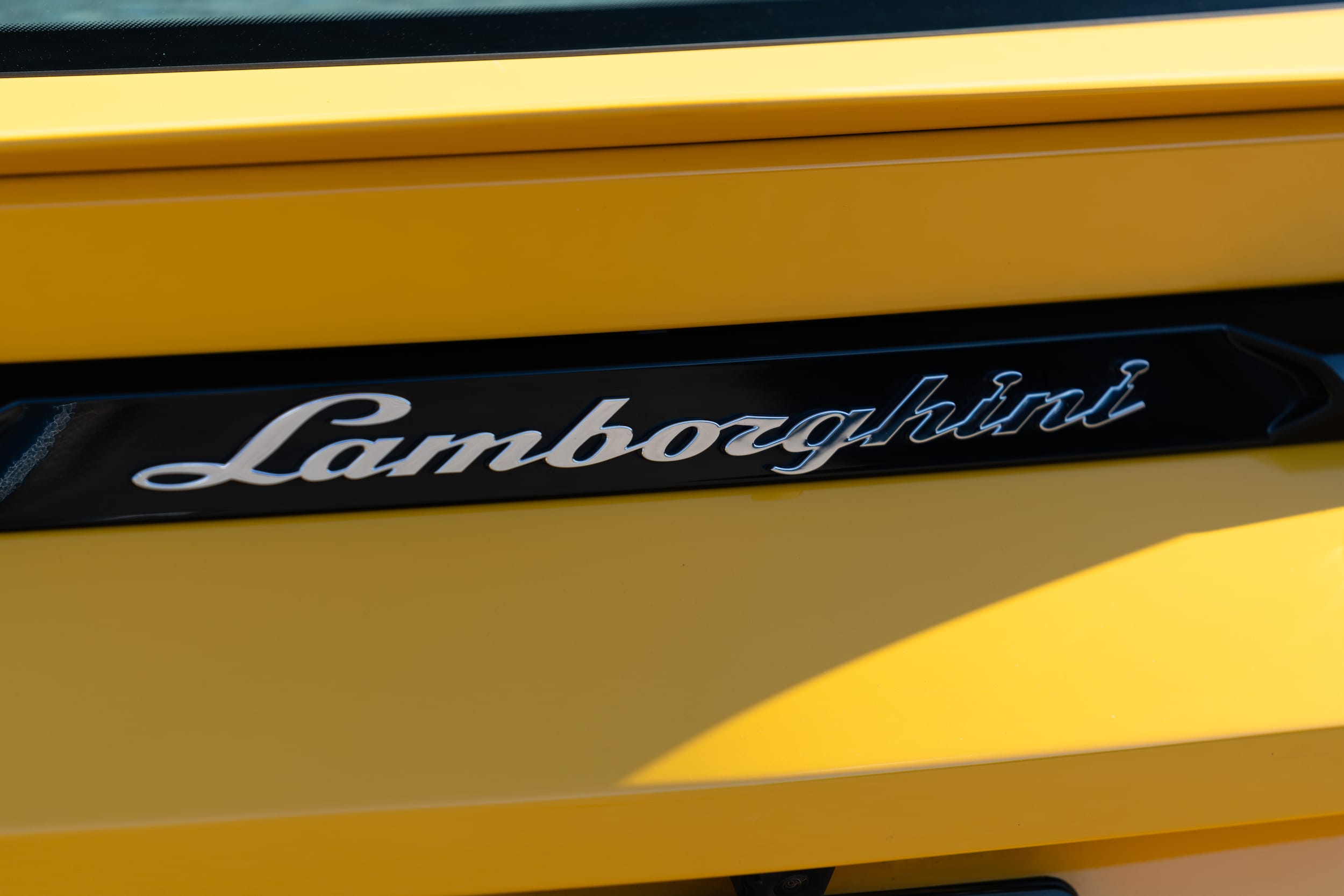 used 2021 Lamborghini Urus car, priced at $214,998