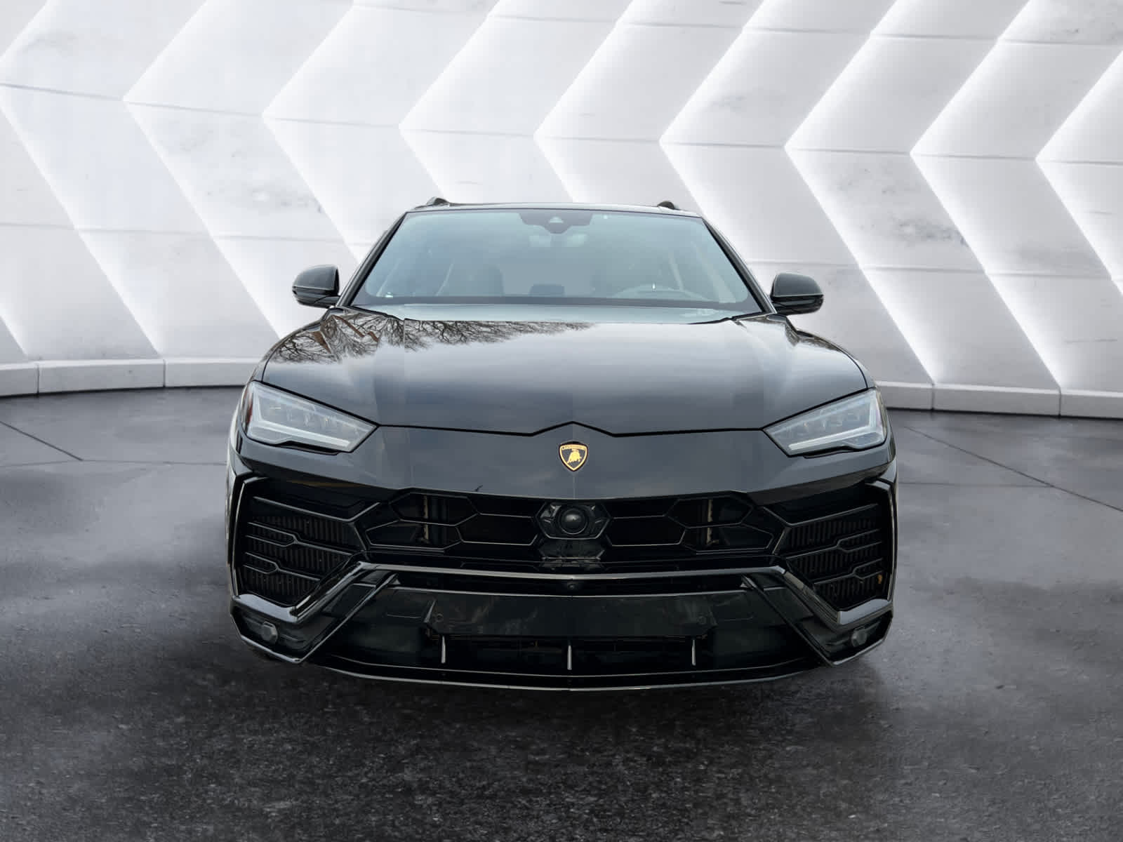 used 2021 Lamborghini Urus car, priced at $199,998