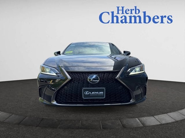new 2025 Lexus ES 300h car