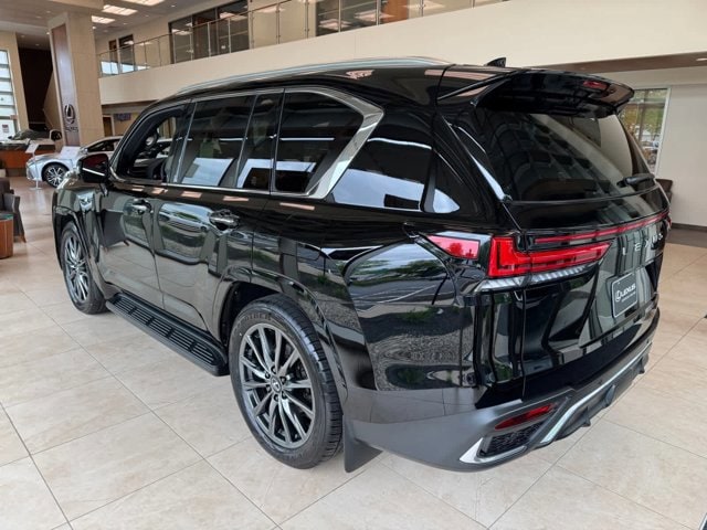 new 2024 Lexus LX 600 car