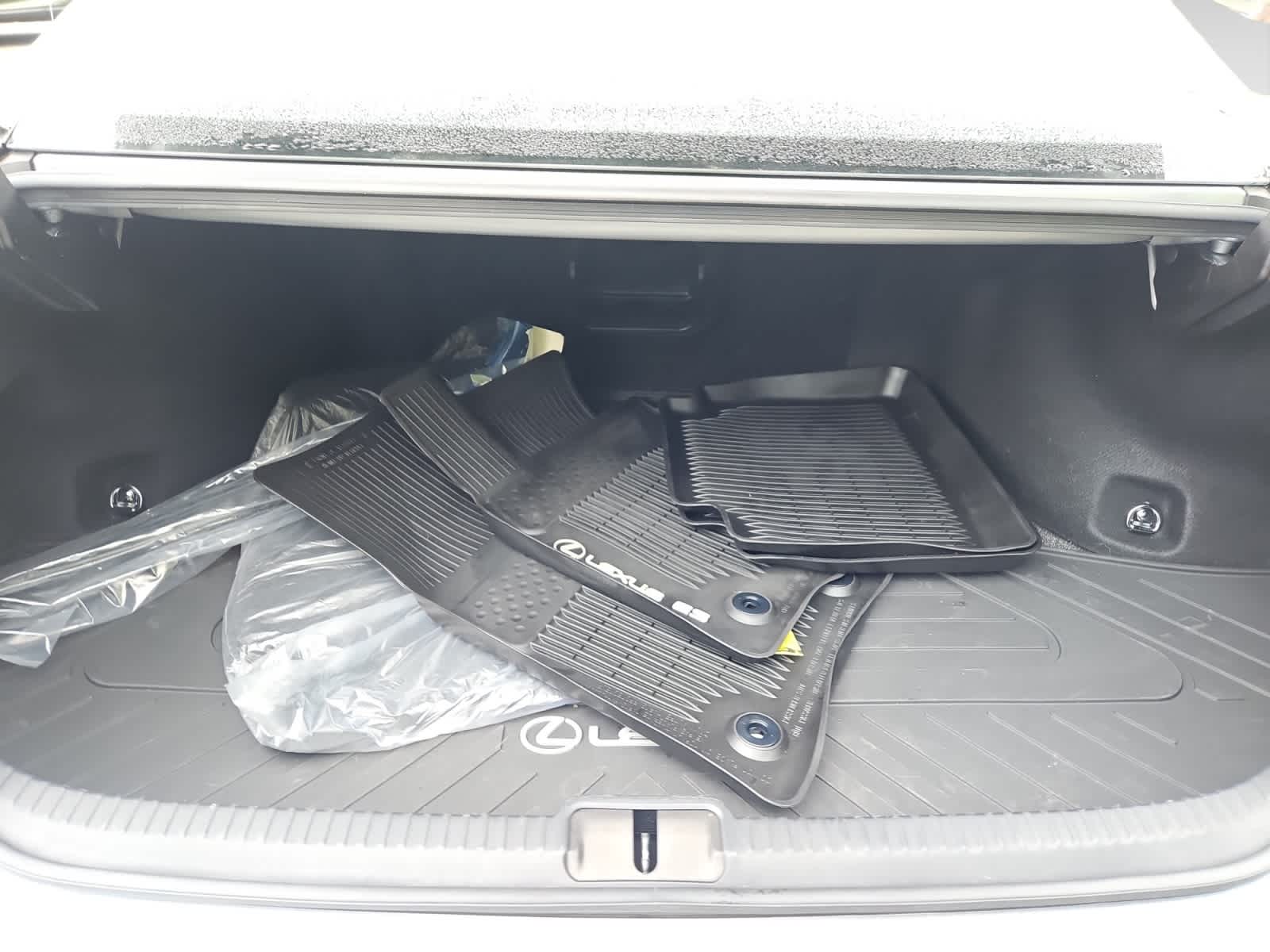 used 2022 Lexus ES car, priced at $35,998