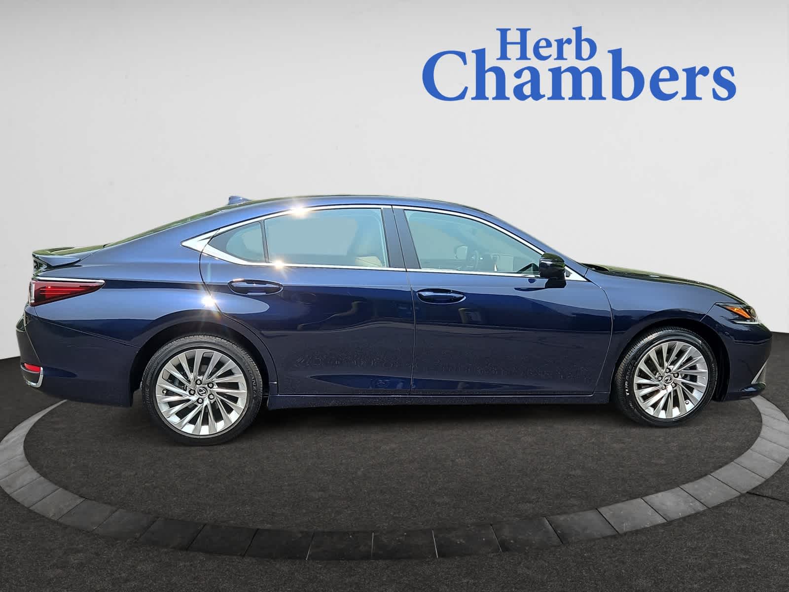 used 2021 Lexus ES car, priced at $33,998