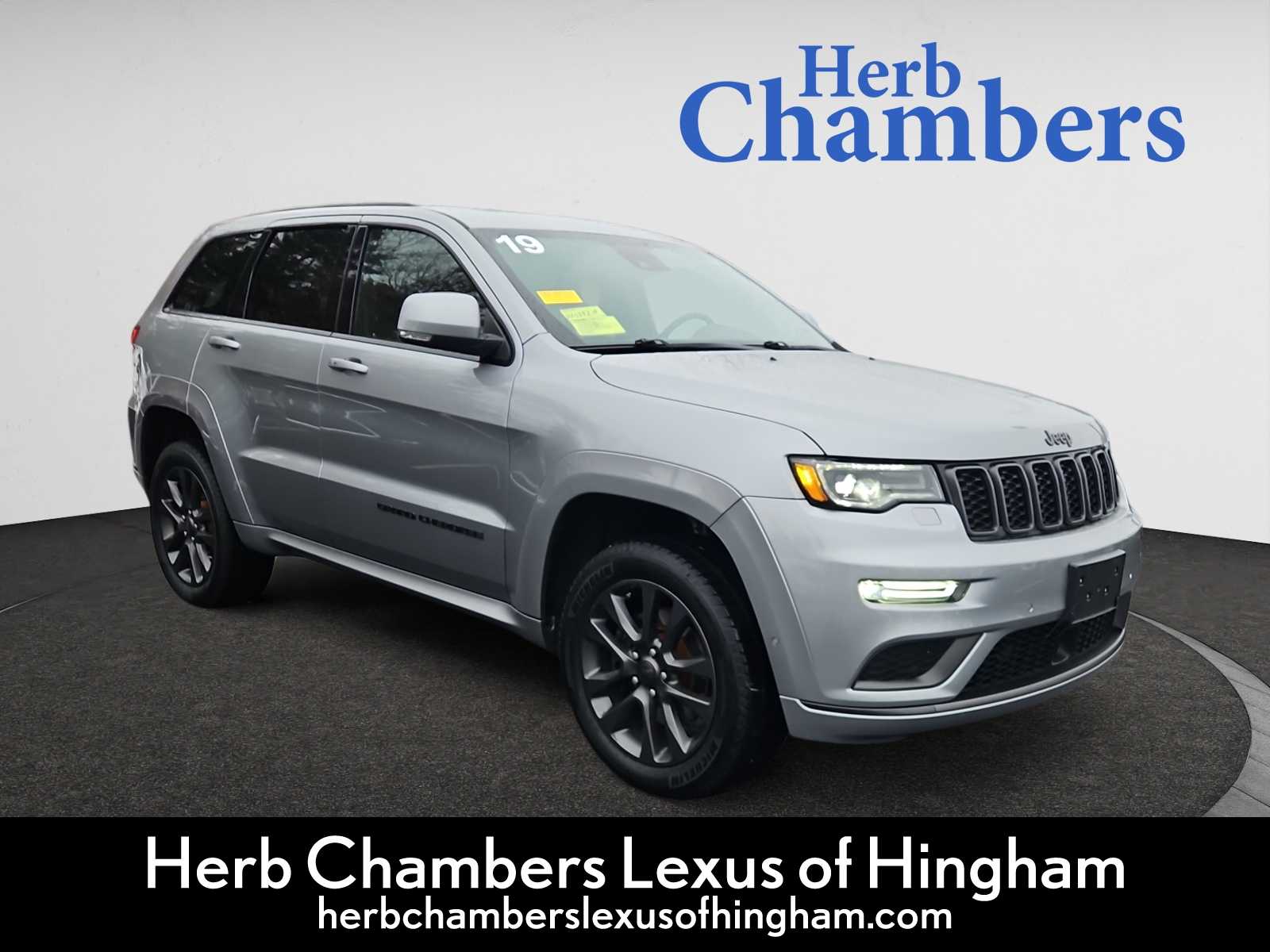 used 2019 Jeep Grand Cherokee car, priced at $32,998