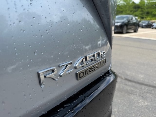 new 2025 Lexus RZ 450e car