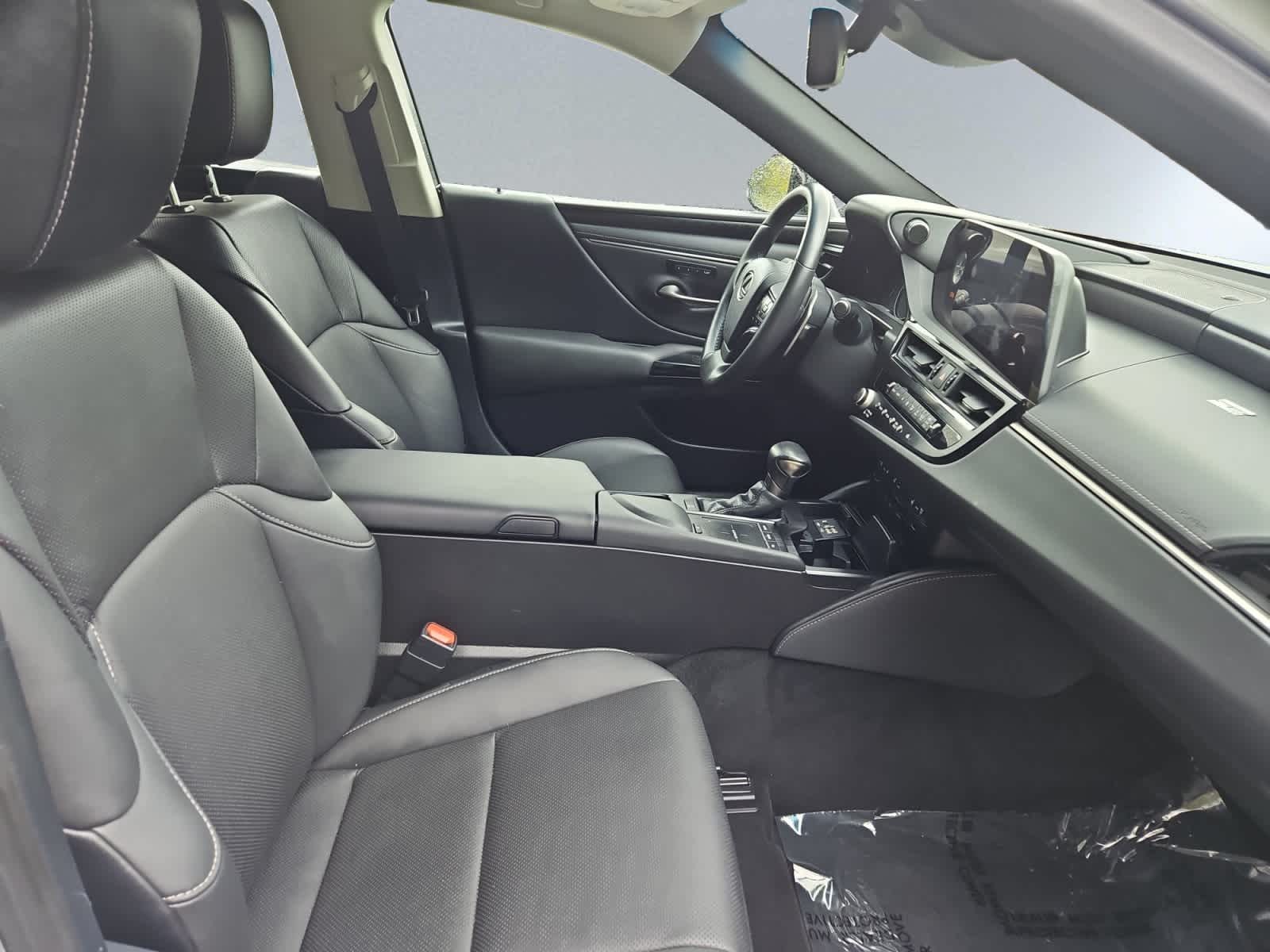 used 2022 Lexus ES car, priced at $35,998