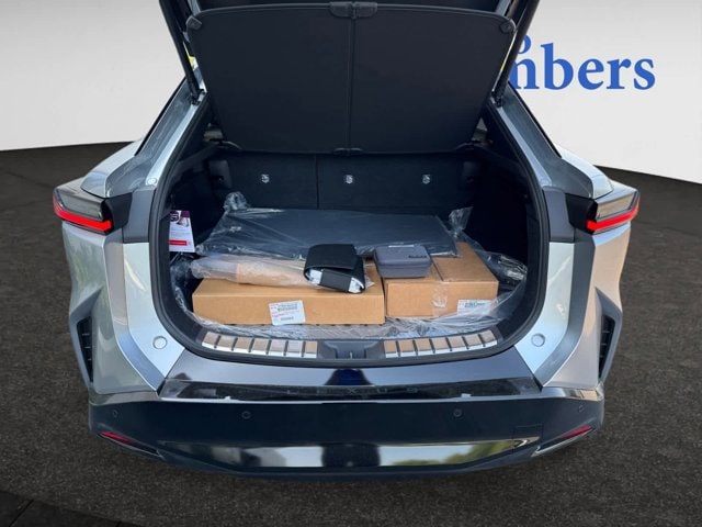 new 2025 Lexus RZ 450e car