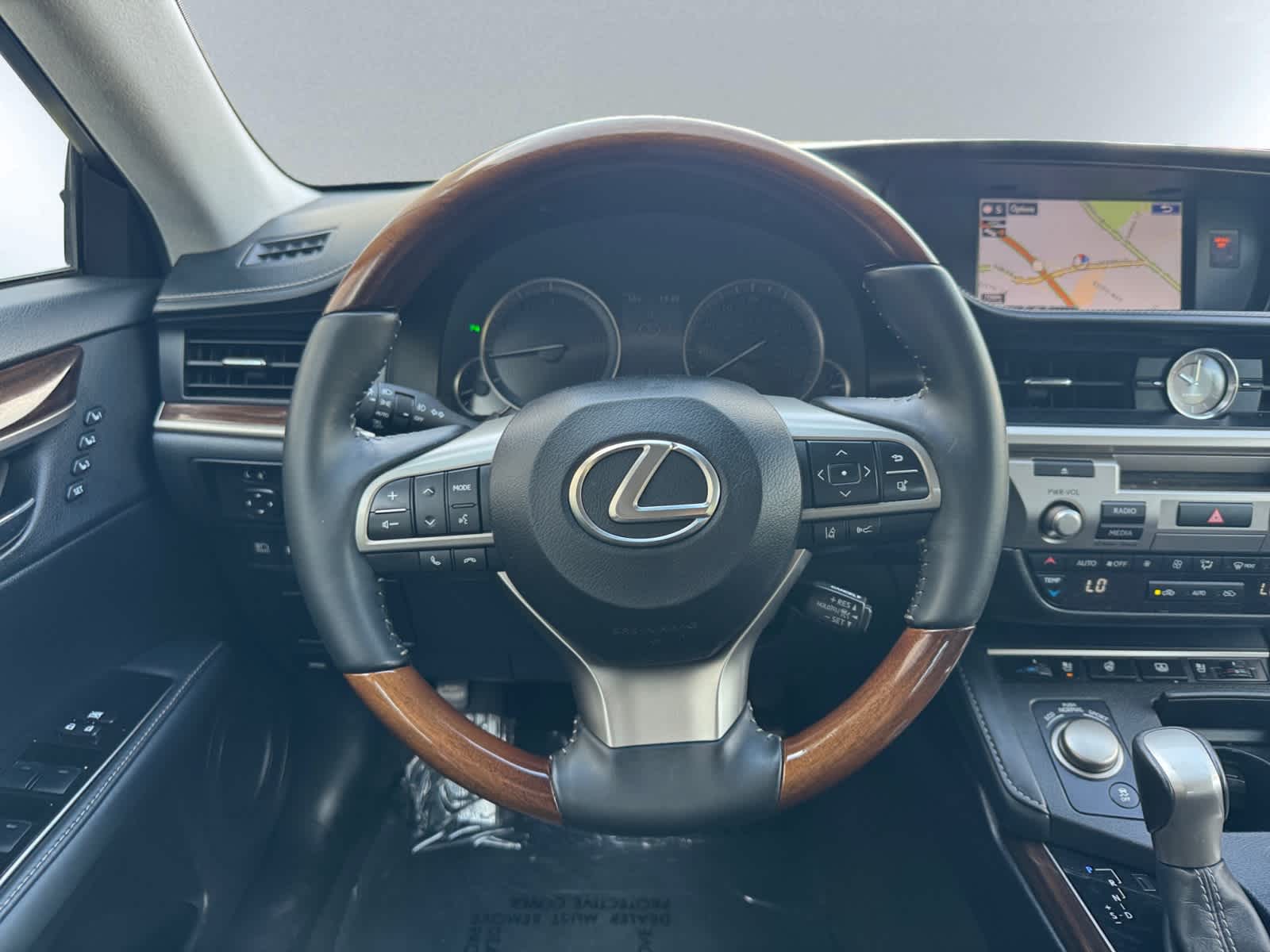 used 2016 Lexus ES 350 car, priced at $19,998