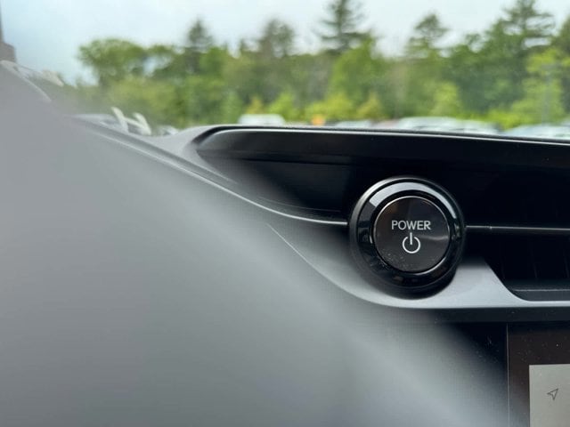 new 2025 Lexus RZ 450e car