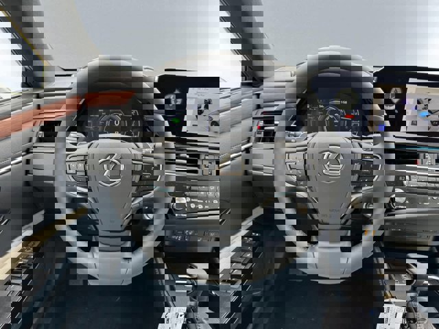 new 2025 Lexus ES 300h car