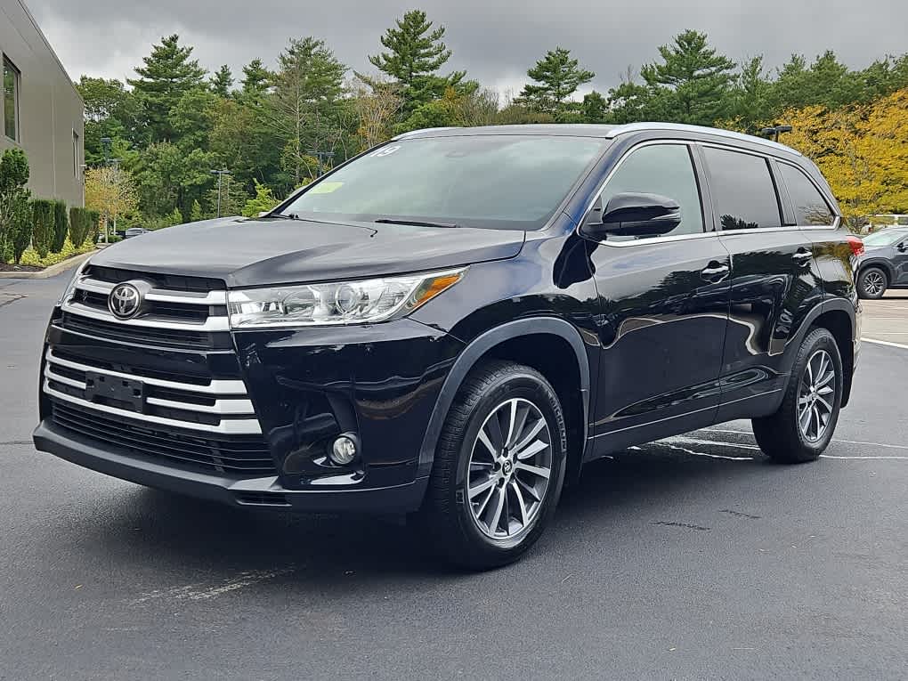 used 2019 Toyota Highlander car, priced at $27,998