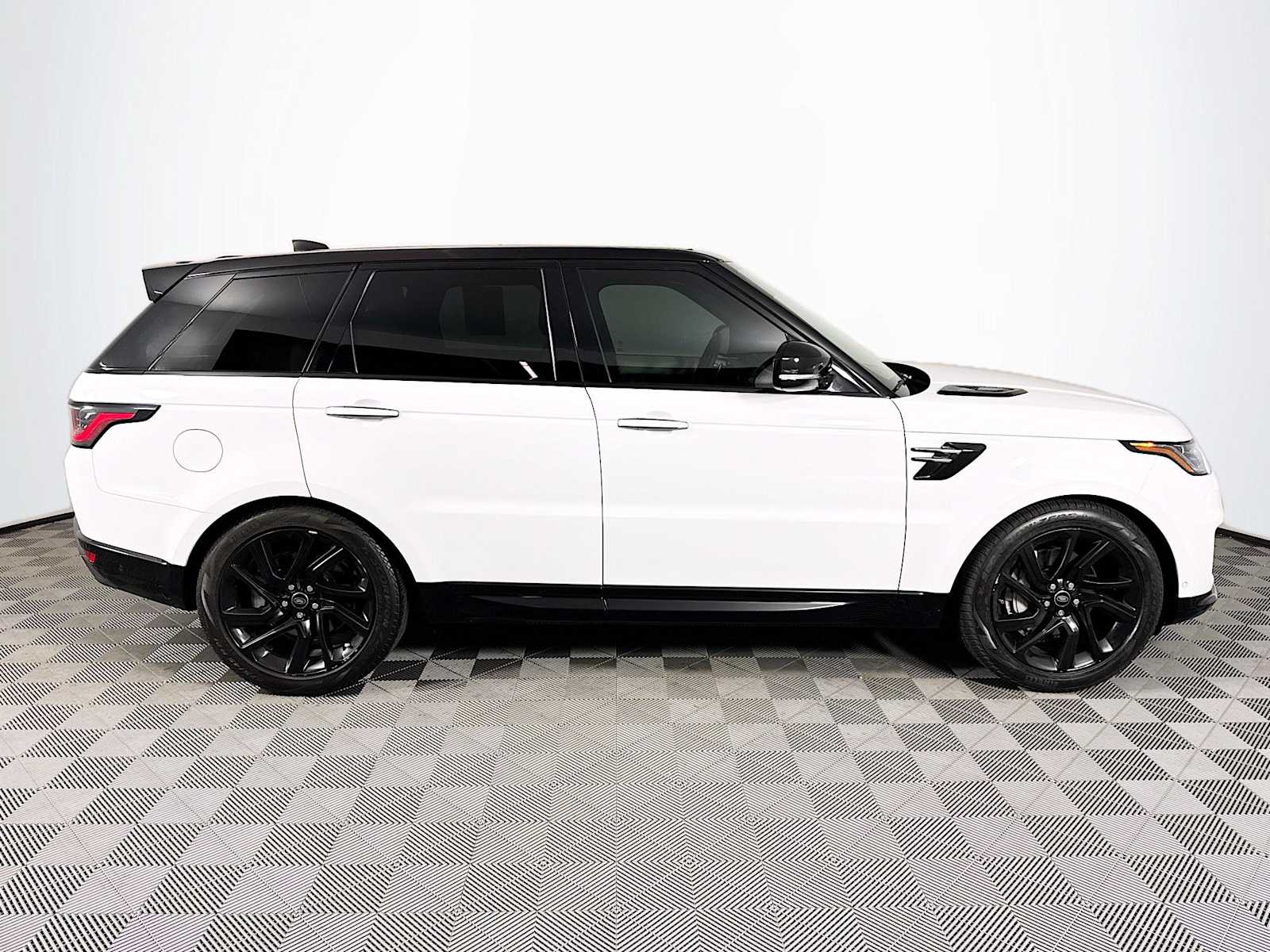 used 2022 Land Rover Range Rover Sport car, priced at $49,498