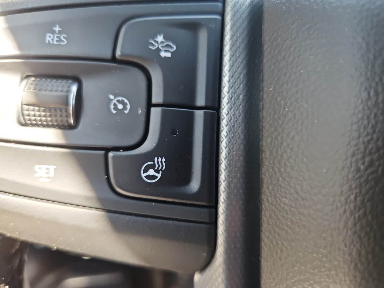used 2021 GMC Yukon XL car, priced at $41,998