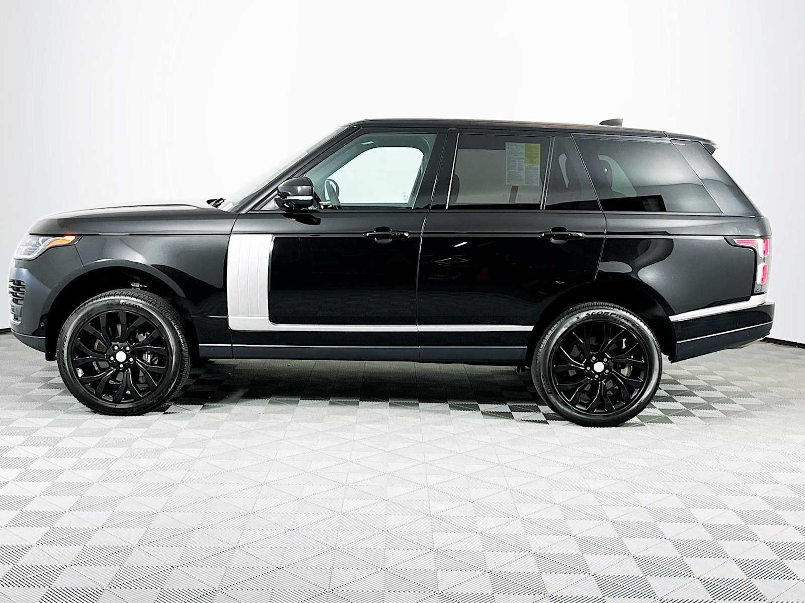 used 2022 Land Rover Range Rover car, priced at $59,998