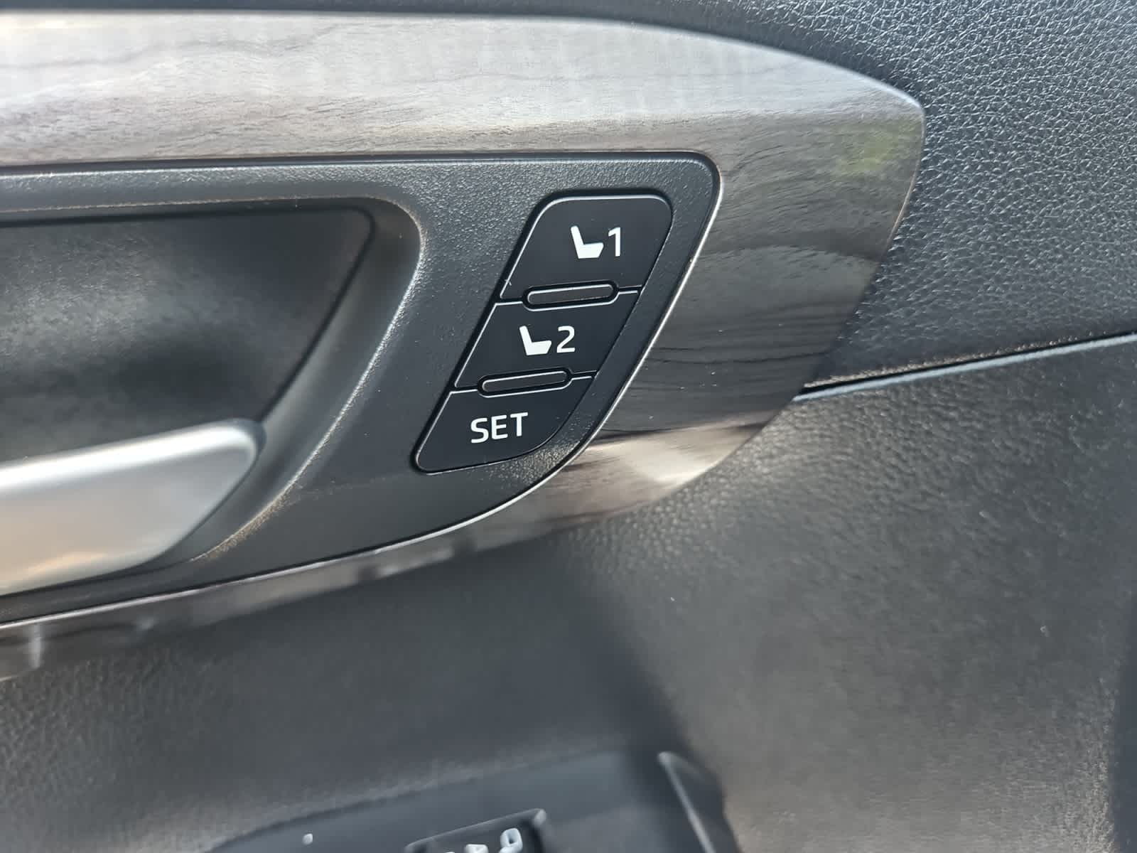 used 2024 Toyota Highlander car, priced at $54,998